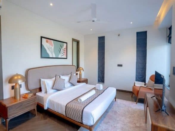 Business News | Corporate Travel, MICE, Live Events to Boost Operating Performance of Hospitality In...