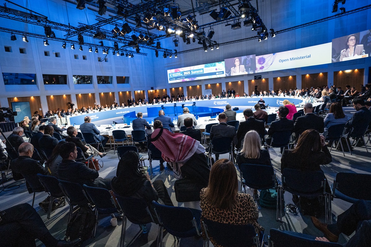 Road safety takes centre stage at world’s leading transport forum