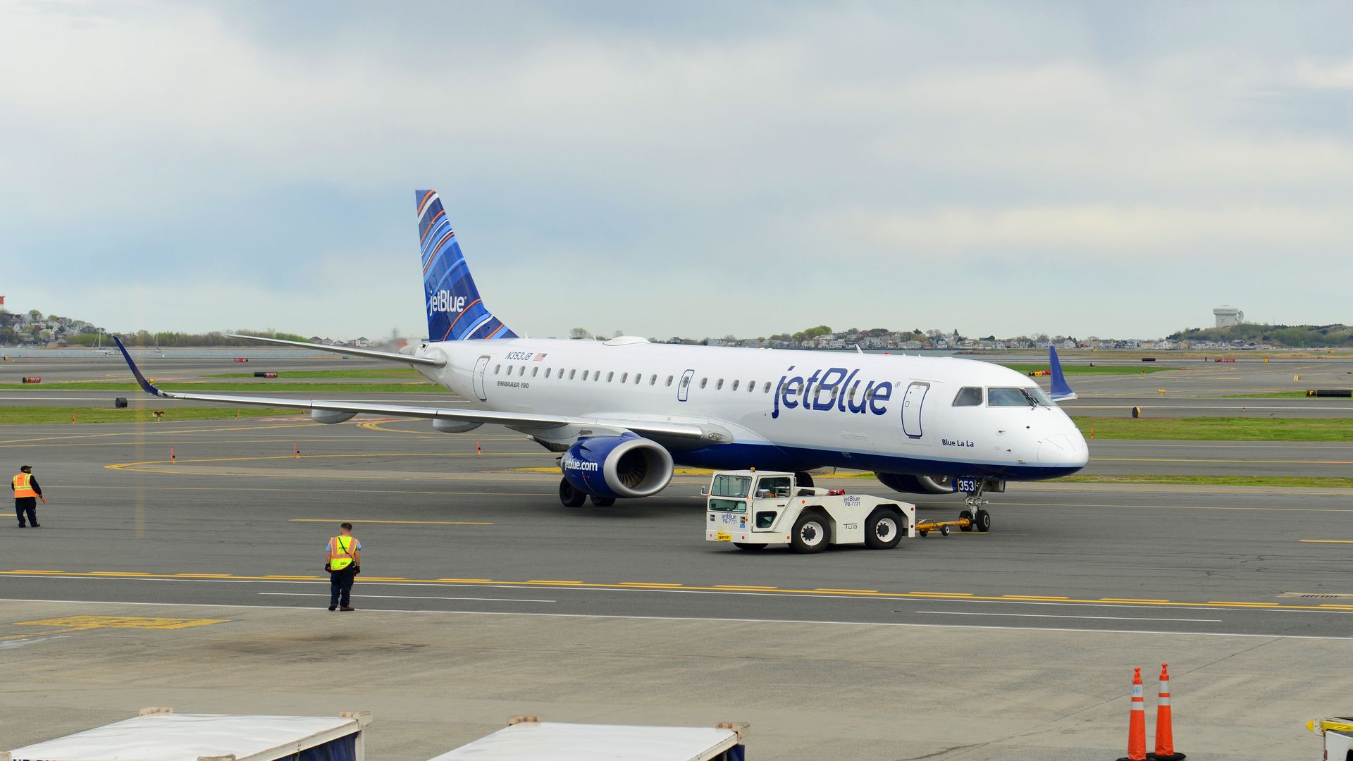 Azorra Acquires 13 Embraer E190s and 36 GE Engines from JetBlue